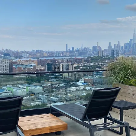 Cozy Apt With Great City View
